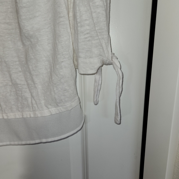 Sanctuary White 3/4 Tie Sleeve V-Neck Top 100% Linen Size L Chiffon Ruffle Hem - Picture 4 of 10